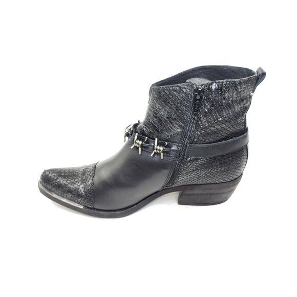 Summit White Mountain Women’s Boots Black Leather Harness Western Size 39 US 8.5 - Picture 7 of 8